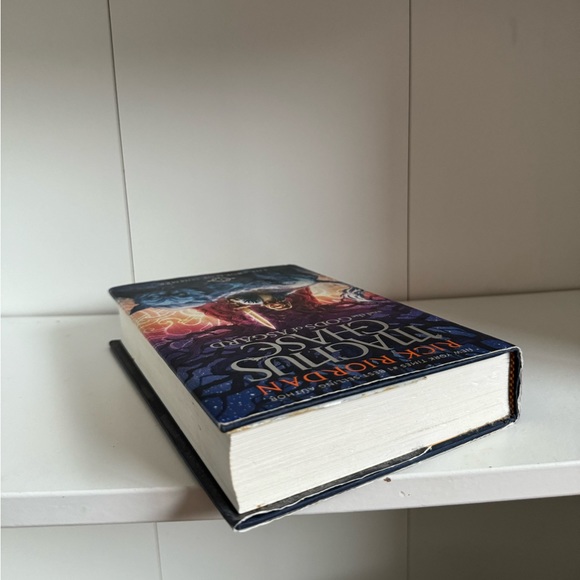Magnus Chase and the Gods of Asgard by Rick Riordan - Picture 2 of 2